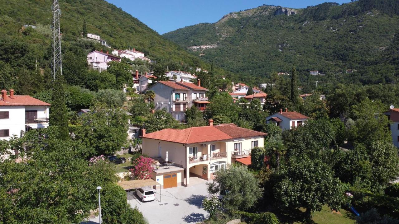 Apartments Branka Mošćenička Draga Extérieur photo