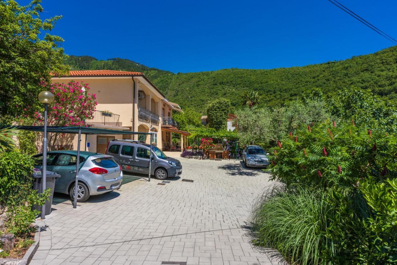 Apartments Branka Mošćenička Draga Extérieur photo