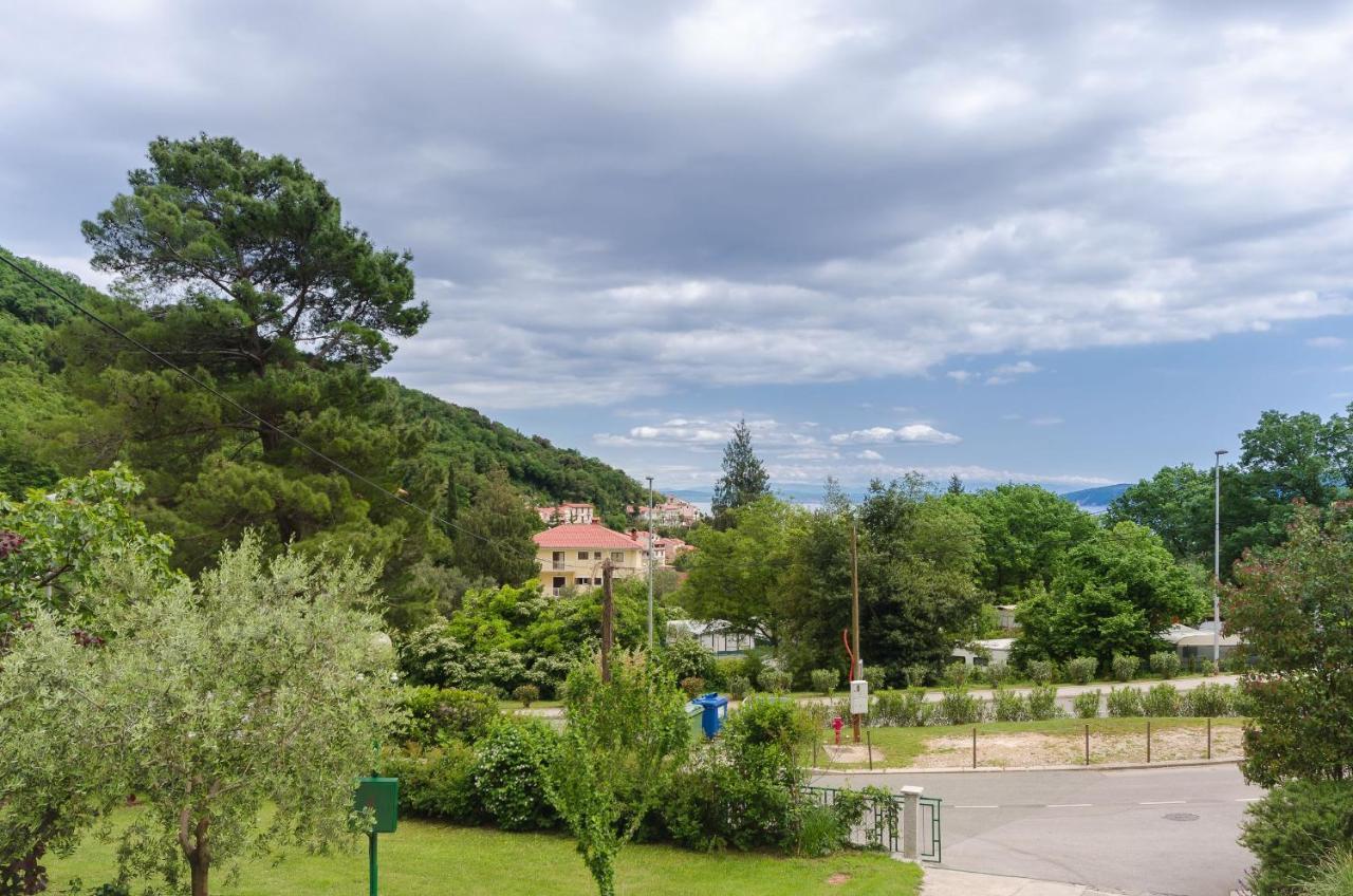 Apartments Branka Mošćenička Draga Extérieur photo
